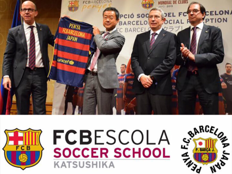 【FCバルセロナスクール葛飾校との協定調印式】<br> 来月2日、FCBスクール葛飾校の『卒業生記念式典及び17/18シーズン開校式』が、東京理科大学の葛飾キャンパスにて行われます。<br> そして同日、日本唯一の公認#ペーニャである我々PenyaFCBarcelonaJapanとバルサスクール葛飾校が、世界で初となる画期的な提携を結び、協定調印式を挙行いたします。